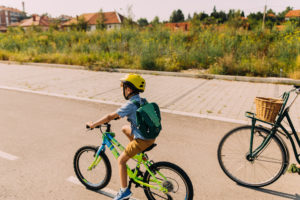 Read more about the article La plupart des élèves belges vont à l’école en voiture