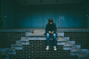 Lees meer over het artikel Ouders zijn bezorgd over socialemediagebruik van hun kinderen: nood aan meer mediawijsheid en bescherming