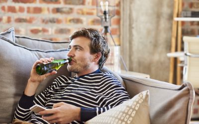 Onderzoek toont verontrustende drinkmotieven tijdens lockdown