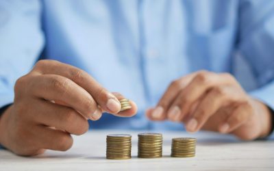 Une bonne situation financière multiplie par 2,4 les chances de vivre heureux